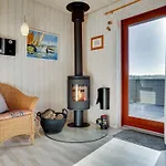 Vakantiehuis Laiurenty - 1km From The Sea By Interhome
