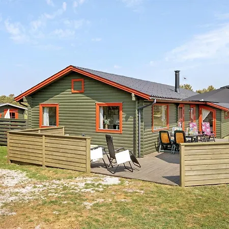 Laiurenty - 1km From The Sea By Interhome *