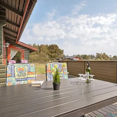 Laiurenty - 1km From The Sea By Interhome *