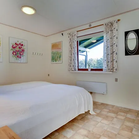 Laiurenty - 1km From The Sea By Interhome Nyaraló