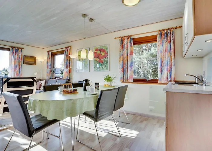 Laiurenty - 1km From The Sea By Interhome *