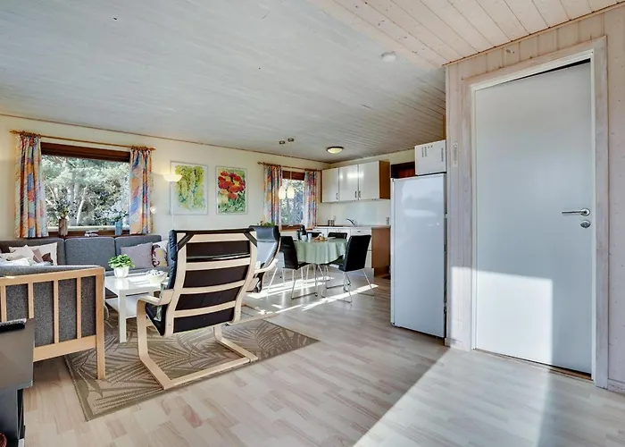 Laiurenty - 1km From The Sea By Interhome Feriehus *